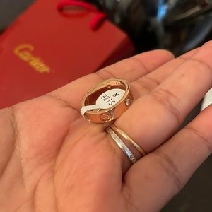 Beautiful ring/ just as you can see in the pictures size 8